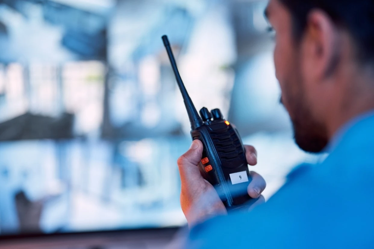 manned-guarding-vs-cctv